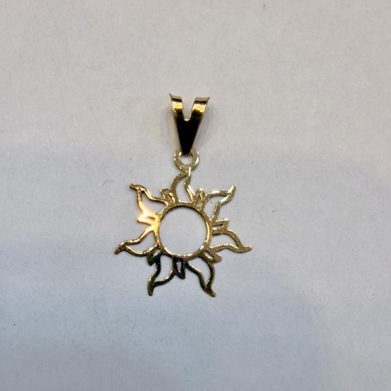 آویز طلا ۱۸ عیار خورشید گالری الیاگلد