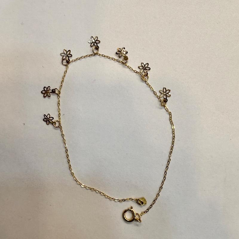 دستبند طلا ۱۸ عیار آویزدارگل گالری الیاگلد