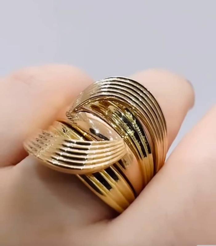 انگشتر طلا ۱۸ عیار انگشتر لوکس گالری طلای هوشیار