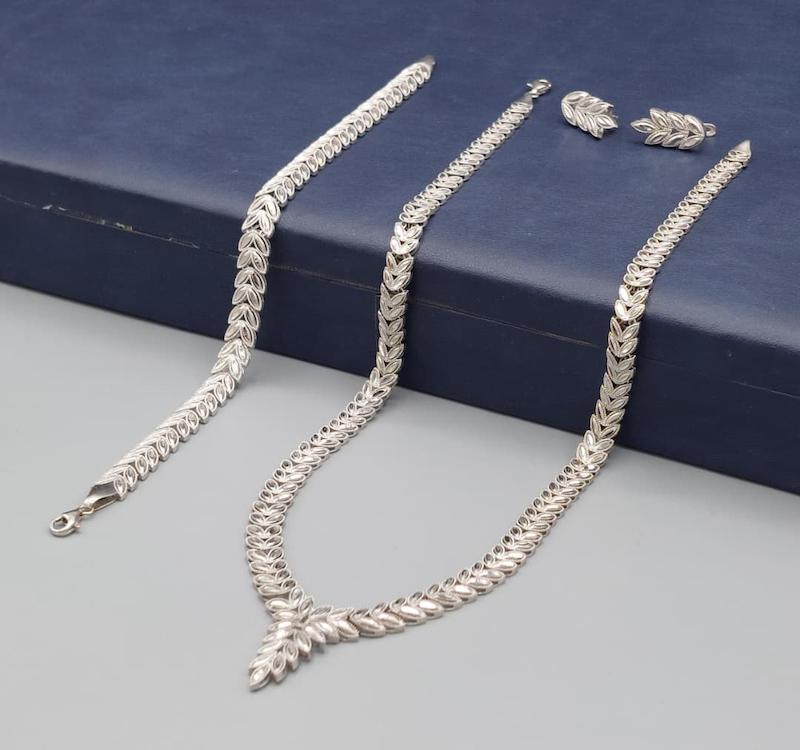 سرویس طلا ۱۸ عیار سرویس زیتونی گالری طلا فروشی سیما