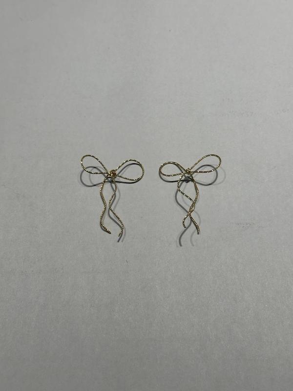 گوشواره طلا ۱۸ عیار پاپیون گالری طلا دوران