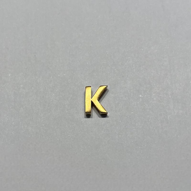 آویز طلا ۱۸ عیار حروف K گالری طلا دوران
