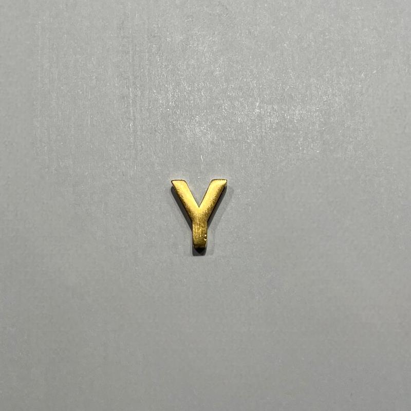 آویز طلا ۱۸ عیار Y گالری طلا دوران