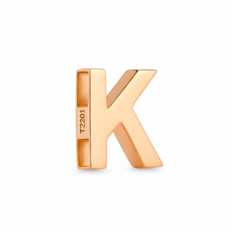 آویز زنانه طلا ۱۸ عیار حروف انگلیسی گالری طلای شریف