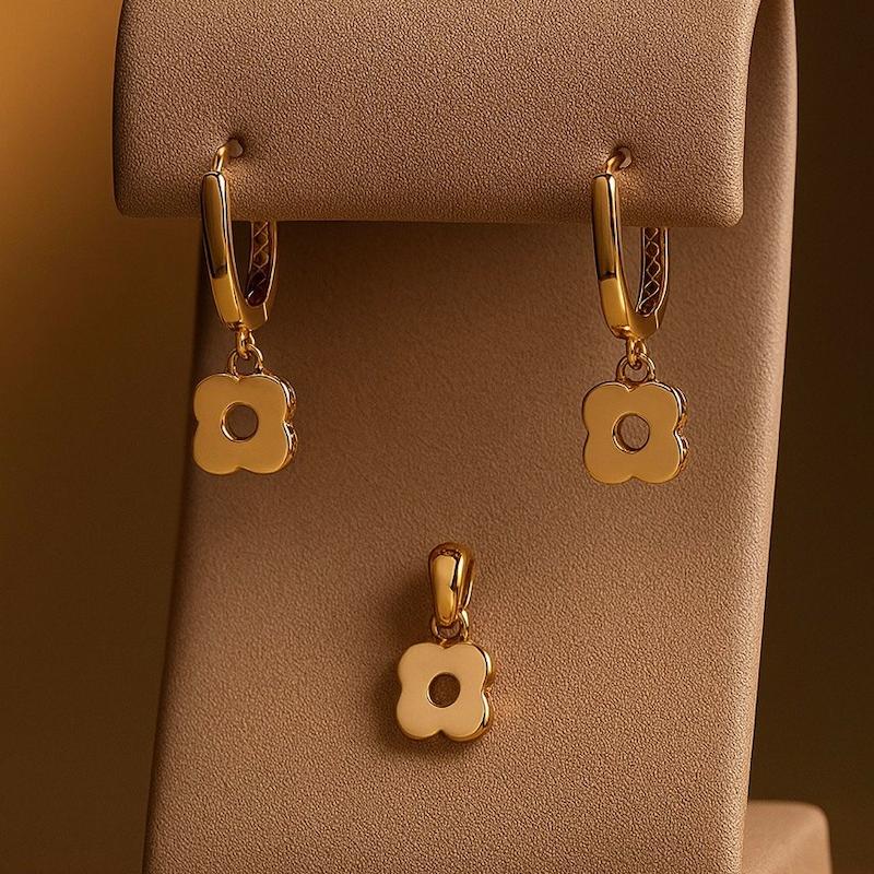 نیم ست طلا ۱۸ عیار نیم ست گل گالری بابل طلا