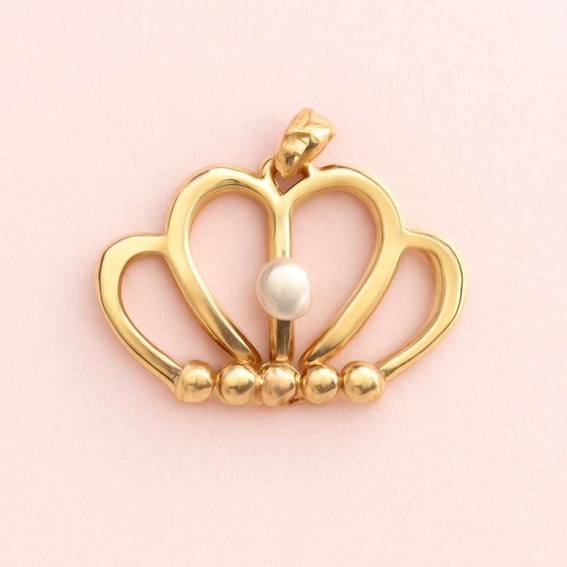 آویز طلا ۱۸ عیار پلاک تاج کسر مروارید گالری بابل طلا