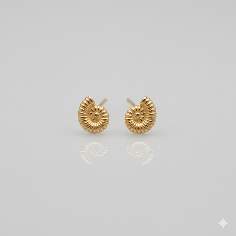 گوشواره زنانه طلا ۱۸ عیار حلزون پیچ میخی گالری شمش طلا