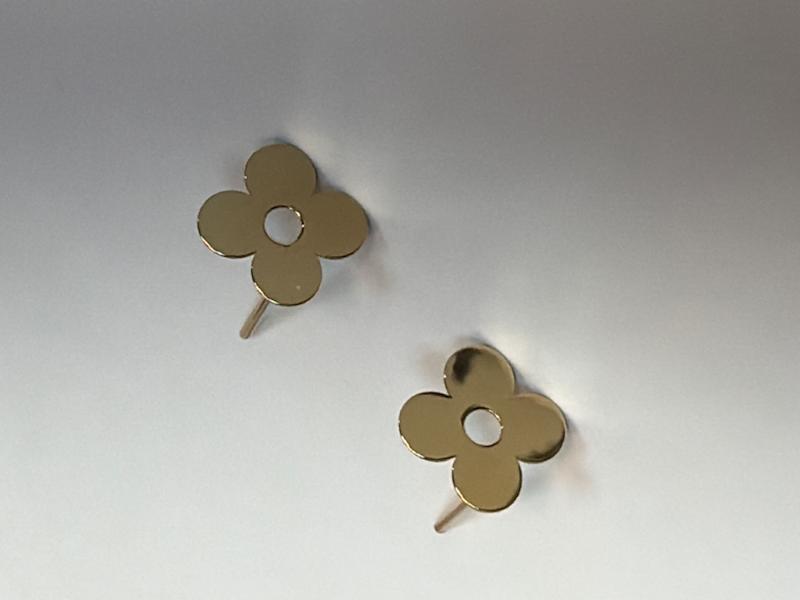 گوشواره زنانه طلا ۱۸ عیار گل گالری پریدخت