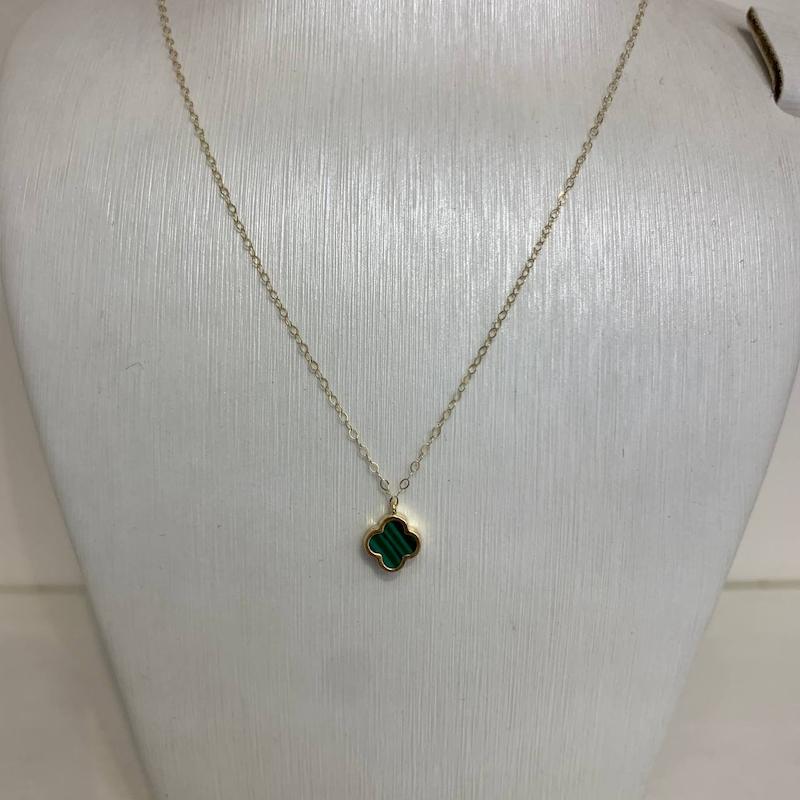 گردنبند زنانه طلا ۱۸ عیار گردنی ونکلیف سبز گالری جواهری مهربان