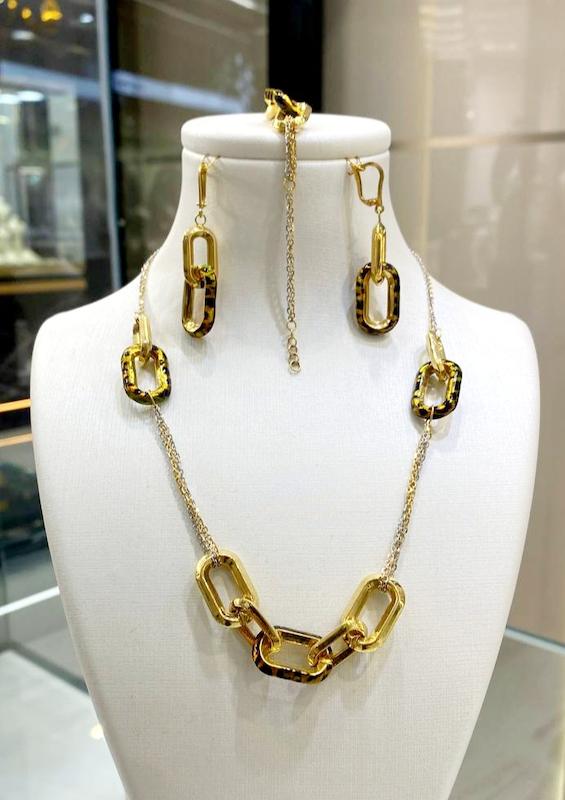 سرویس زنانه طلا ۱۸ عیار سرویس پلنگی درین