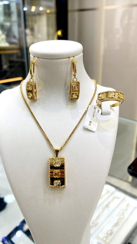 زنانه نیم ست طلا ۱۸ عیار نیم ست ونکلیف درین