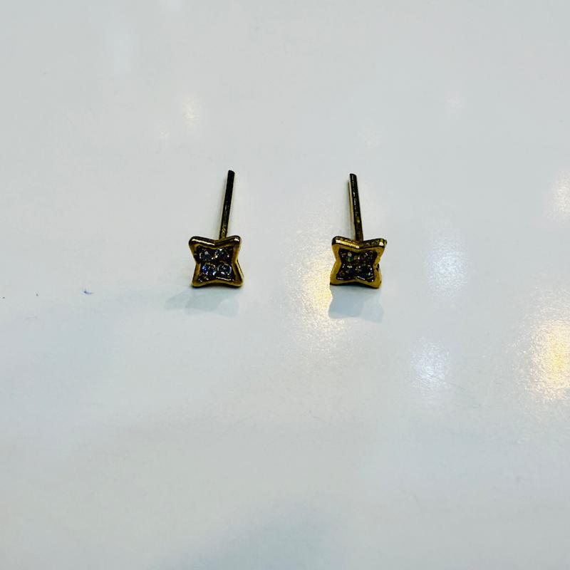 گوشواره طلا ۱۸ عیار ستاره گالری الیاگلد