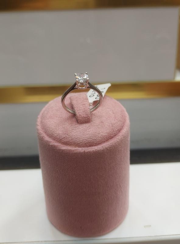 انگشتر زنانه طلا ۱۸ عیار سولیتر نامزدی تک نگین گالری دنیا