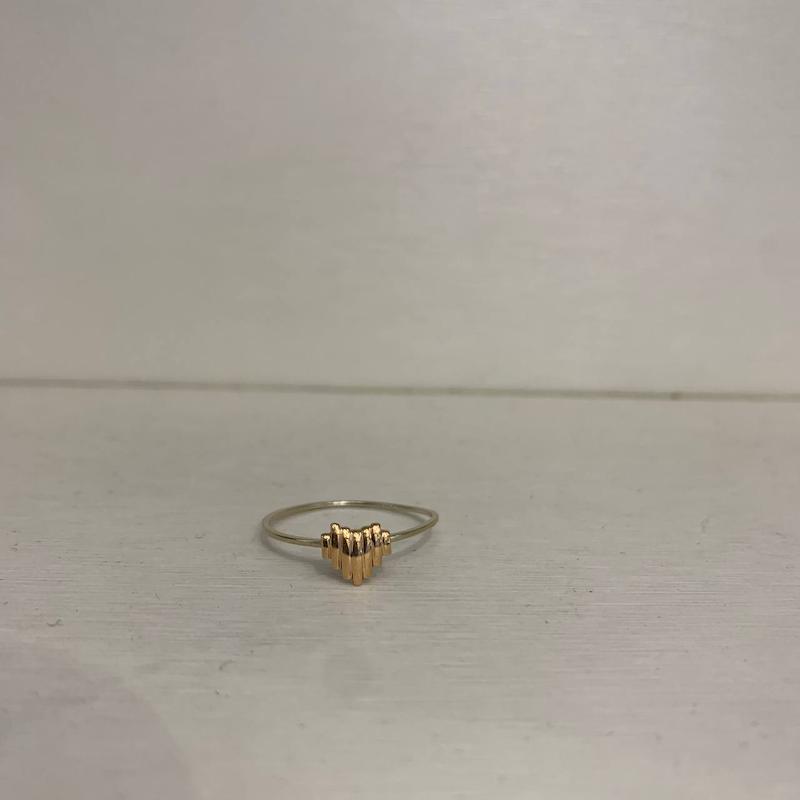 انگشتر طلا ۱۸ عیار انگشتر قلب گالری جواهری مهربان