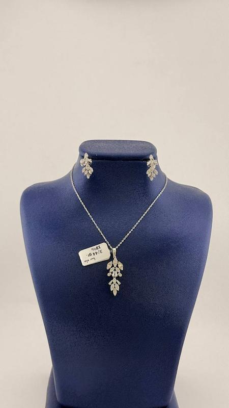 زنانه نیم ست طلا ۱۸ عیار نیم ست بدون زنجیر با کسر نگین گالری ماه سـا