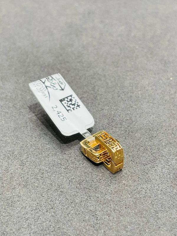 گوشواره طلا ۱۸ عیار گوشواره مدل ۲۴۲۵ جواهری سید احسان ولی زاده