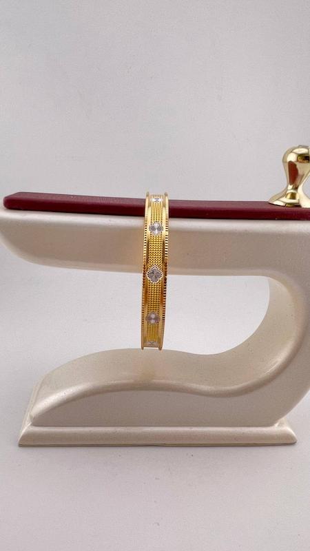 النگو زنانه طلا ۱۸ عیار طرح ونکلیف گالری شهر النگو