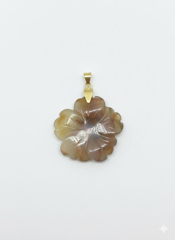 آویز زنانه طلا ۱۸ عیار عقیق١٢۴۴ گالری طلای شفیع