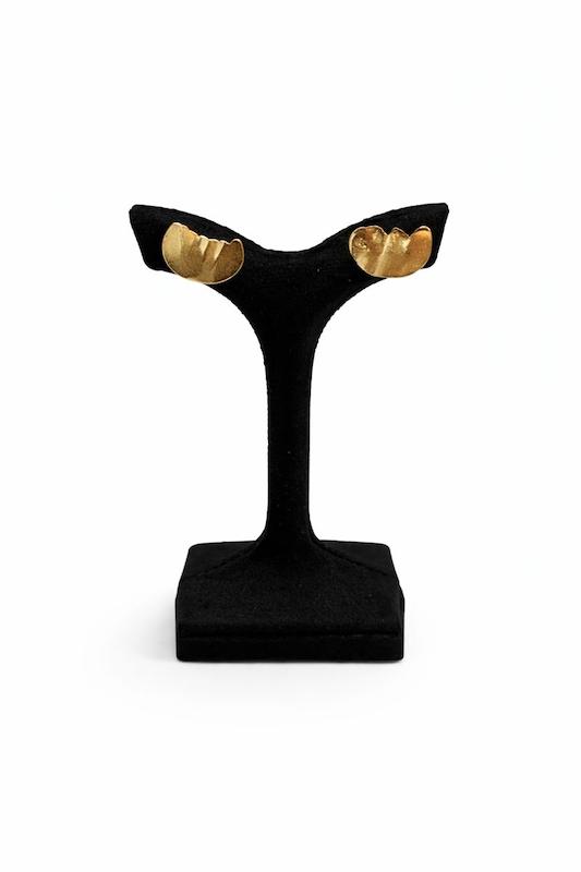 گوشواره زنانه طلا ۱۸ عیار صدف لیزری گالری مینا‌جان