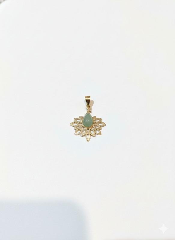 آویز زنانه طلا ۱۸ عیار عقیق۵۴٠٠ گالری طلای شفیع