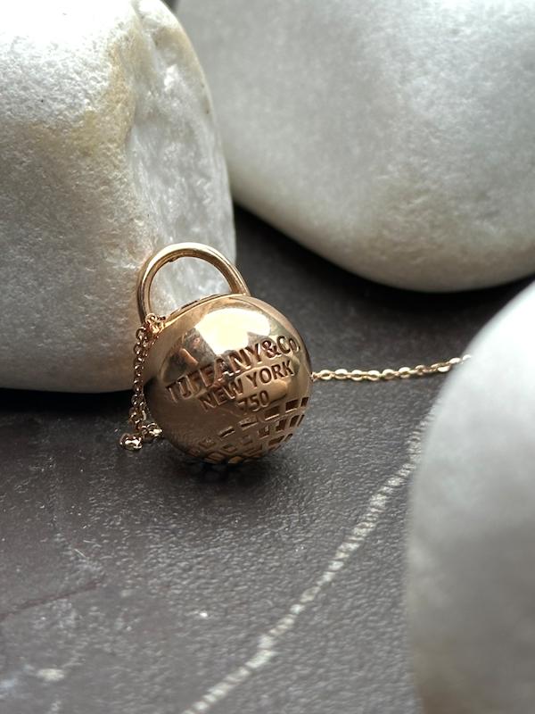 گردنبند زنانه طلا ۱۸ عیار گوی تیفانی گالری آلند