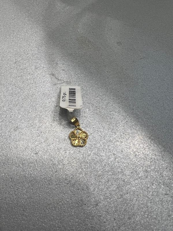 آویز زنانه طلا ۱۸ عیار آویز 5 گل گالری طلای زنجیر