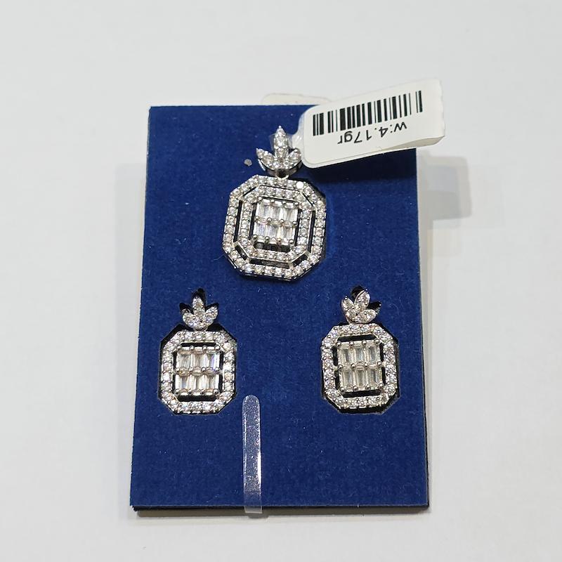 زنانه نیم ست طلا ۱۸ عیار نیم ست طرح جواهر لوکس گالری طلا خوش نواز