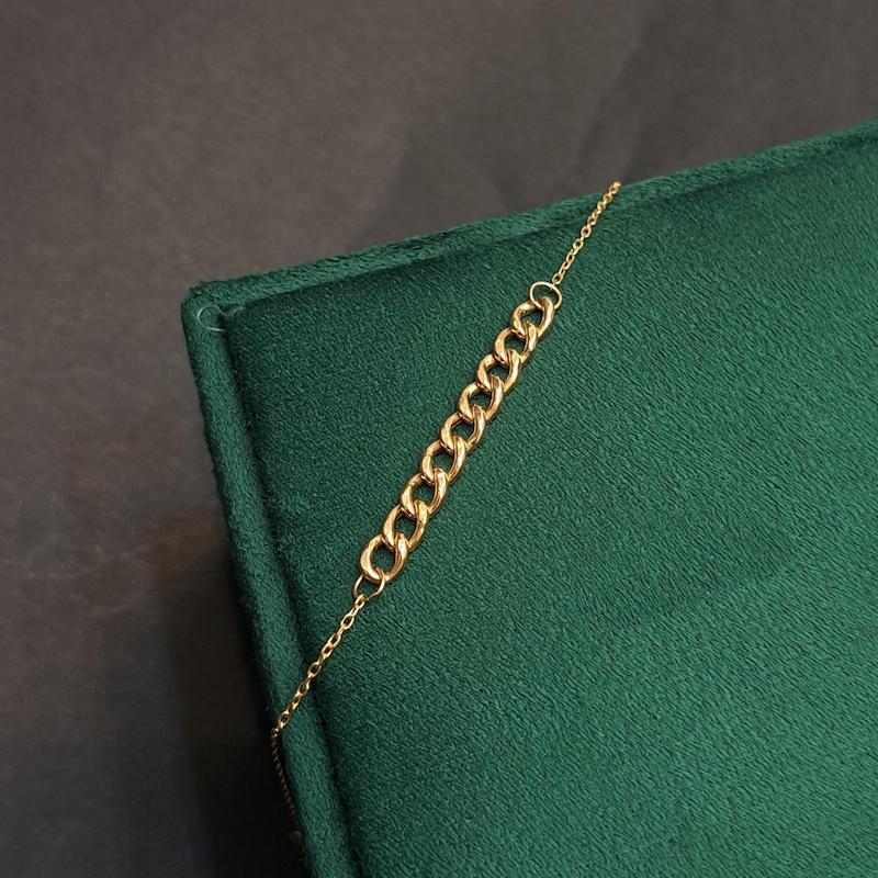 دستبند زنانه طلا ۱۸ عیار دستبند کارتیر گالری حامی گلد