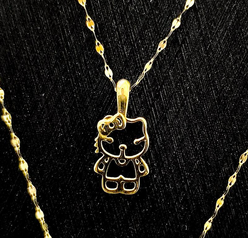 آویز طلا ۱۸ عیار آویز لبوبو اماراتی گالری نیک گلد