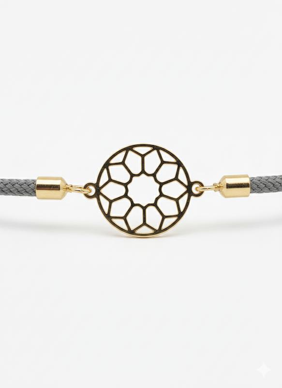 دستبند زنانه طلا ۱۸ عیار دستبند بند مارشالی پلاک لیزری گالری کاژه گلد