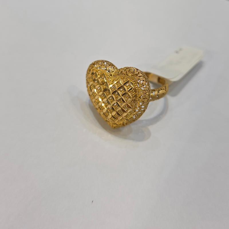 انگشتر زنانه طلا ۱۸ عیار انگشتر قلب تراش گالری طلا خوش نواز