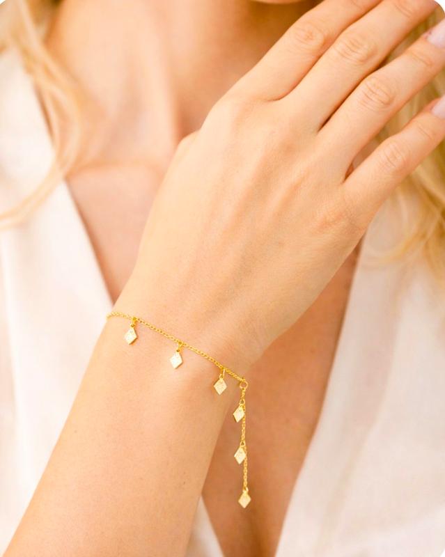 دستبند طلا ۱۸ عیار دستبند اماراتی خشت گالری نیک گلد