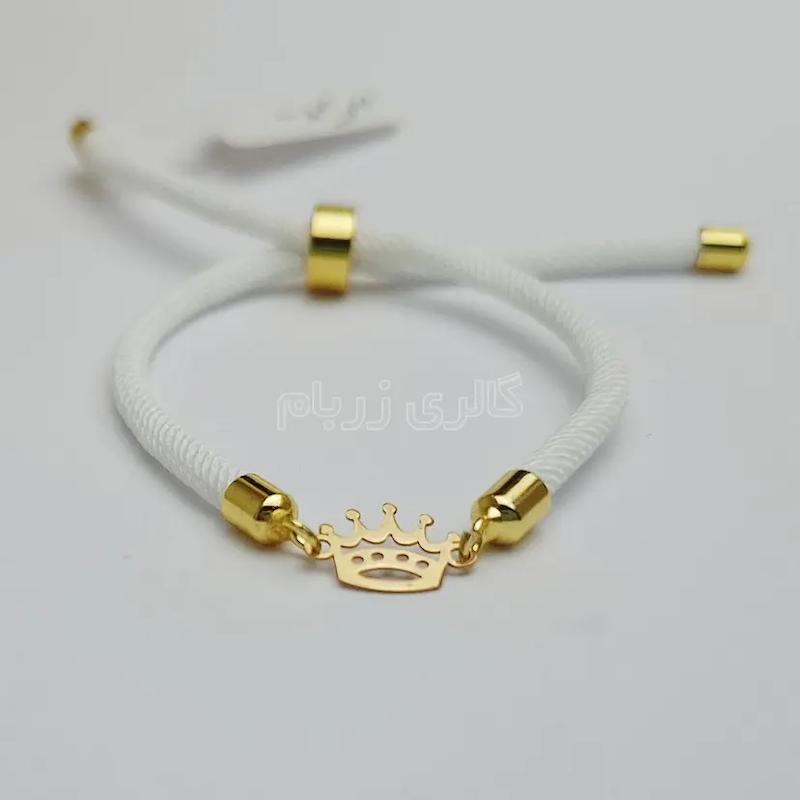 دستبند بچگانه طلا ۱۸ عیار بند مارشال قیطانی طرح تاج گالری زربام
