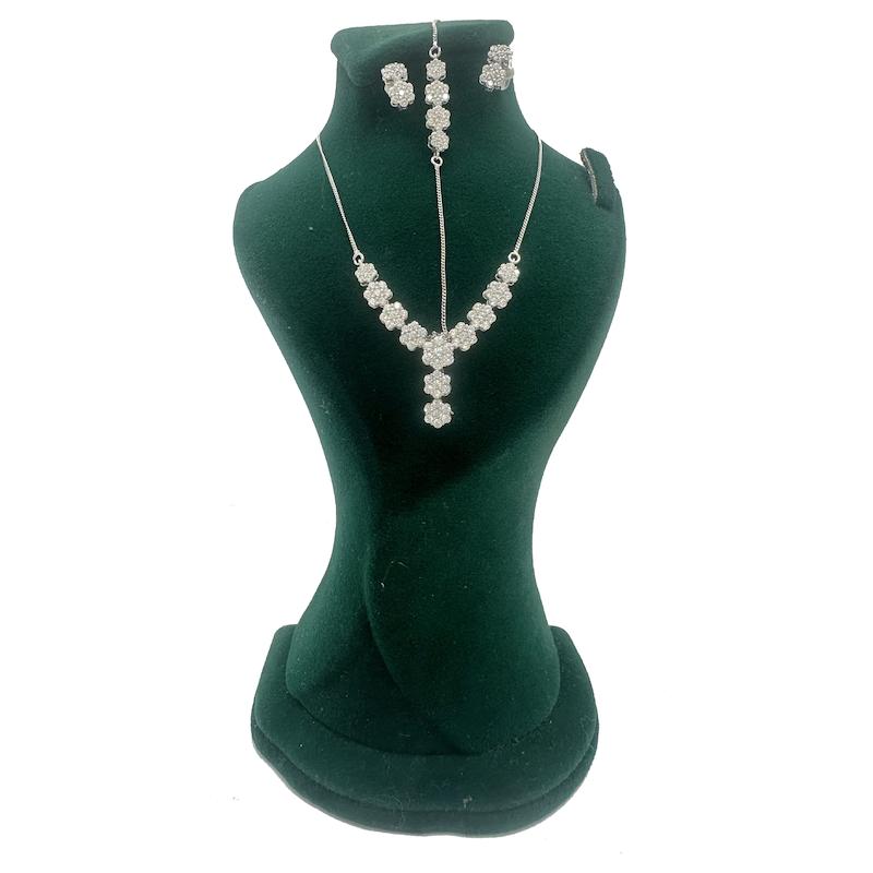 سرویس زنانه طلا ۱۸ عیار سرویس پیوژن 1 طلا و جواهری آیدیس