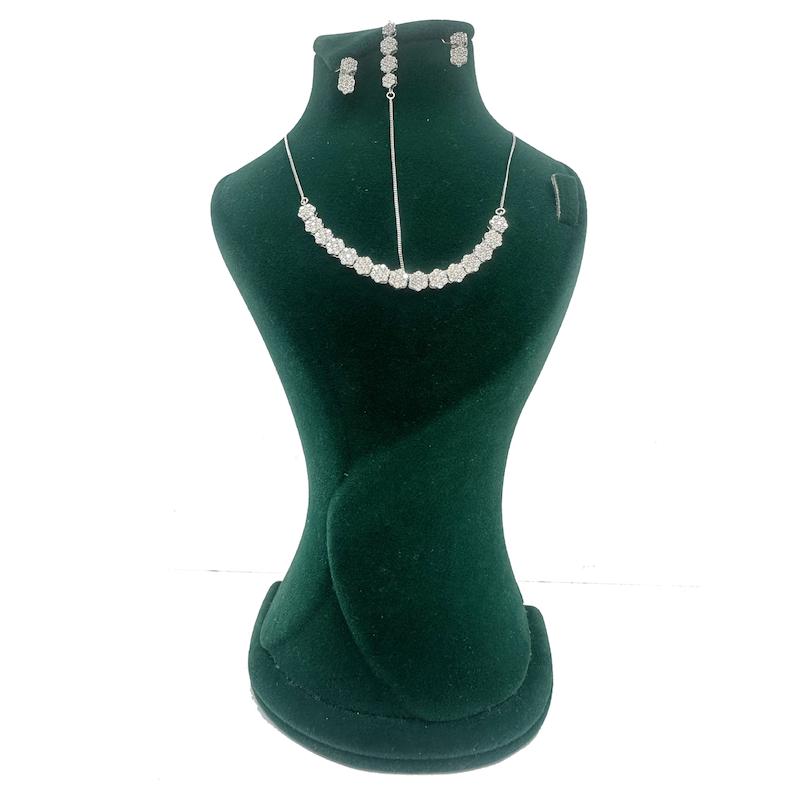 سرویس زنانه طلا ۱۸ عیار سرویس پیوژن 1 طلا و جواهری آیدیس