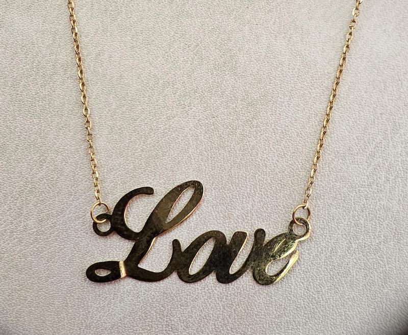 گردنبند طلا ۱۸ عیار گردنبند love ایلیا گالری