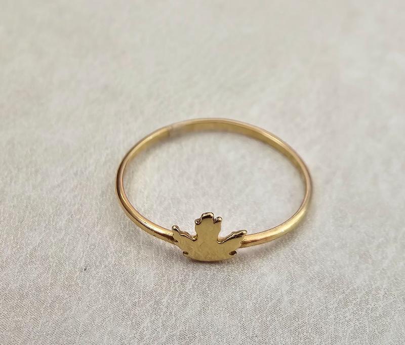 انگشتر طلا ۱۸ عیار انگشتر مینیمال ایلیا گالری