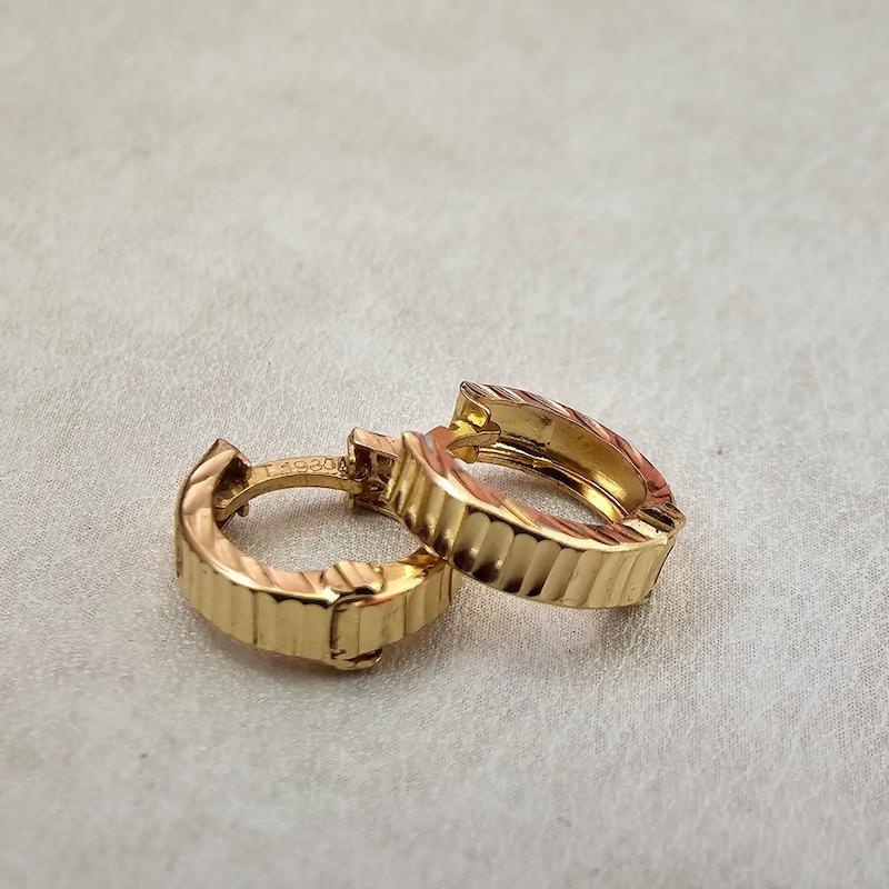 گوشواره طلا ۱۸ عیار گوشواره تراش ایلیا گالری