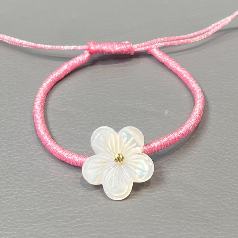 دستبند طلا ۱۸ عیار دستبند گل صدفی و گوی البرنادو گالری زرنوش