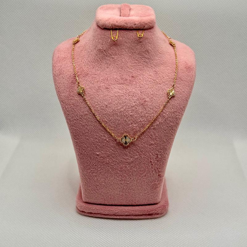 گردنبند زنانه طلا ۱۸ عیار گردنبند ونکلیف گالری جواهرات نیلوتی