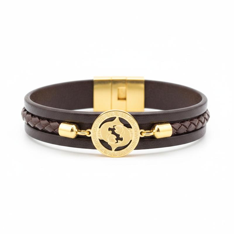 دستبند مردانه طلا ۱۸ عیار نشانه ماه اسفند گرد روی چرم طبیعی گالری شمش طلا