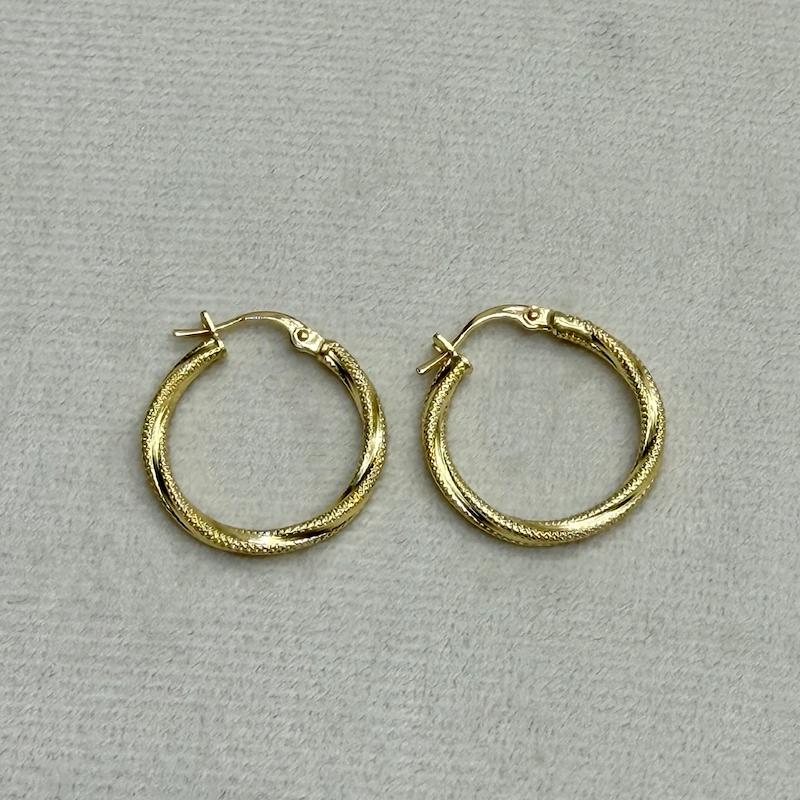 گوشواره زنانه طلا ۱۸ عیار گوشواره پیچی سایز متوسط اف گالری