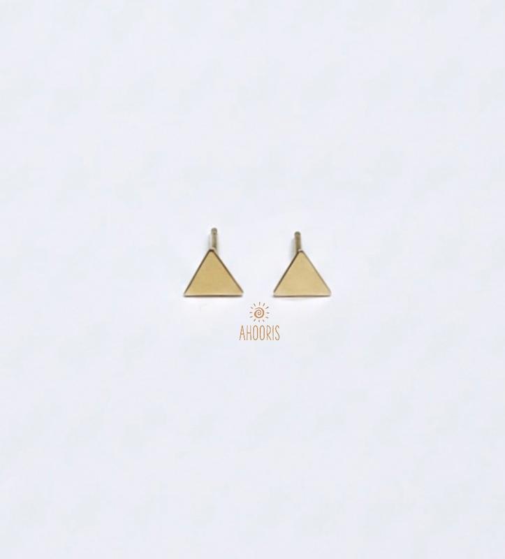 گوشواره زنانه طلا ۱۸ عیار E56 گوشواره مثلث ریز آهوریس