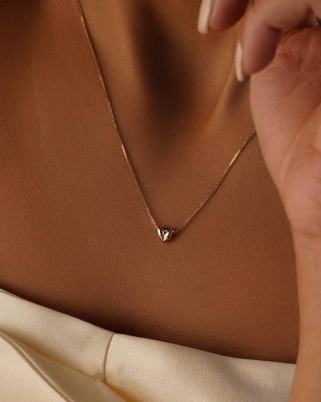 آویز زنانه طلا ۱۸ عیار آویز قلب خرگوشی مهوا گالری طلا و سکه مهوا