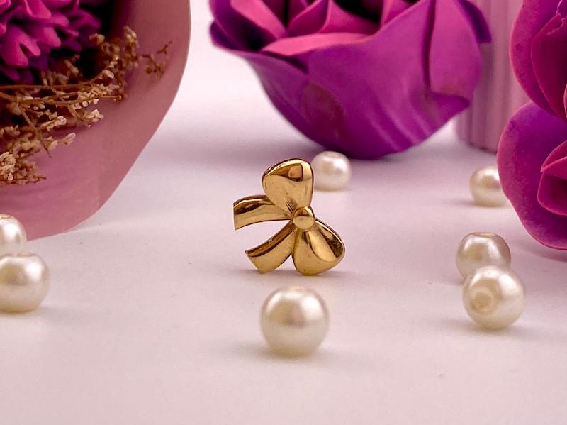 آویز طلا ۱۸ عیار آویز پاپیون سه بعدی گالری یونیکا