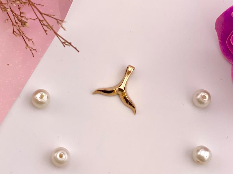 آویز طلا ۱۸ عیار وال سه بعدی گالری یونیکا