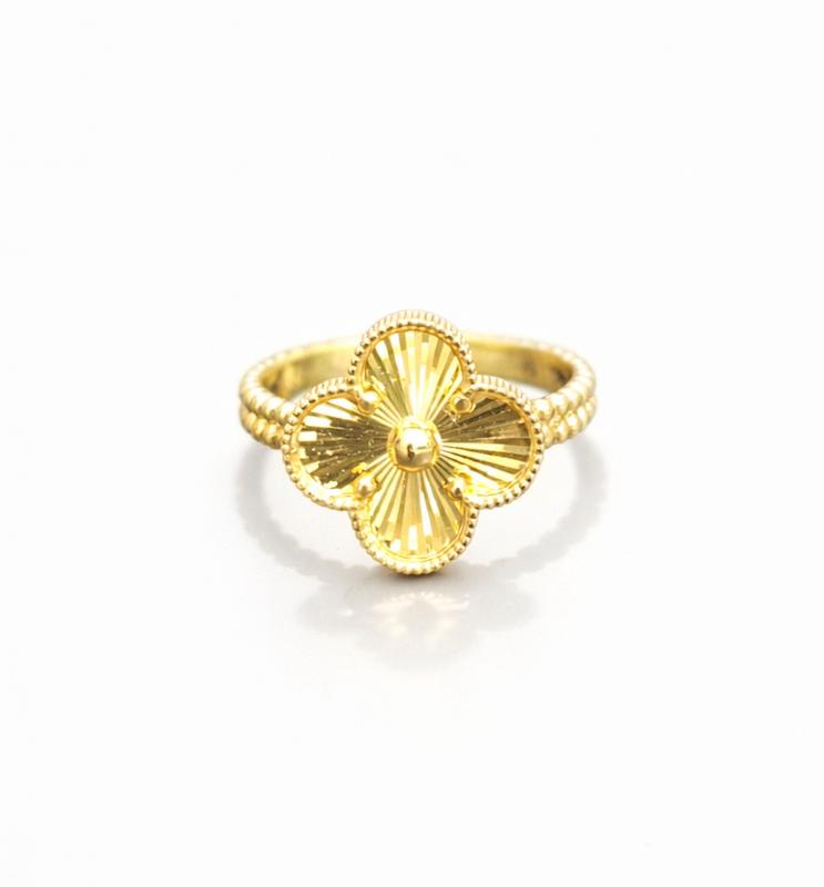 انگشتر زنانه طلا ۱۸ عیار انگشتر ونکلیف طلای شیک