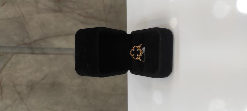 انگشتر زنانه طلا ۱۸ عیار ونکلیف مشکی گالری دنیا