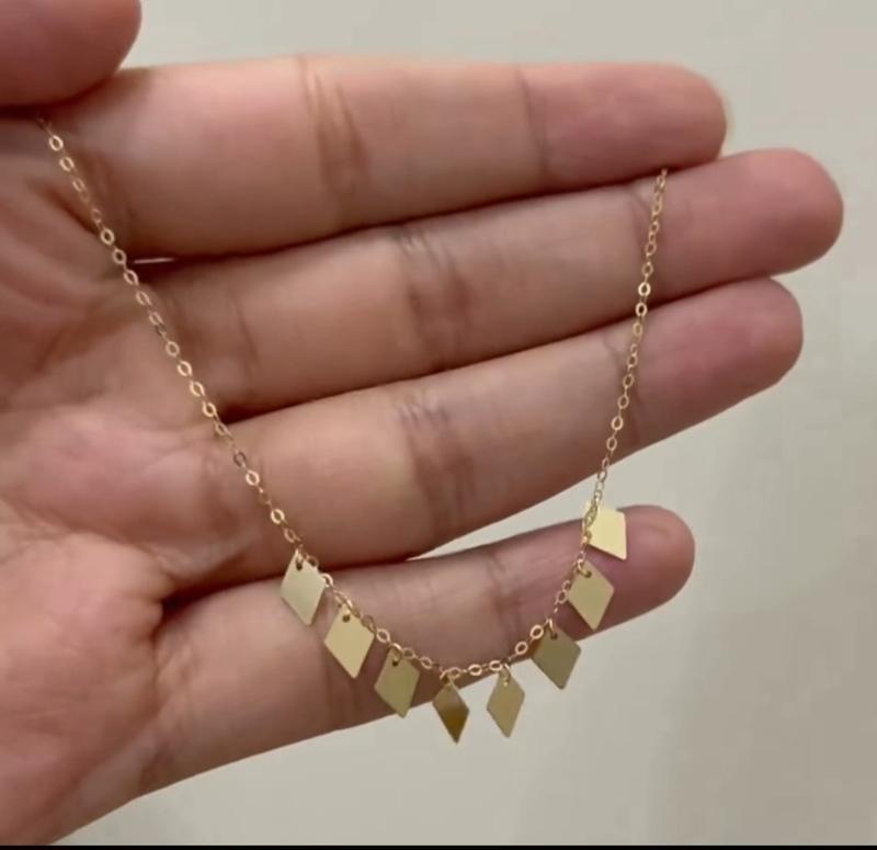 دستبند زنانه طلا ۱۸ عیار دستبند شرابه ای خشتی وارداتی گالری کاژه گلد