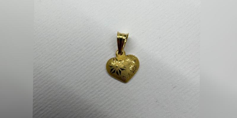 آویز زنانه طلا ۱۸ عیار آویز قلب برجسته گالری طلای فر